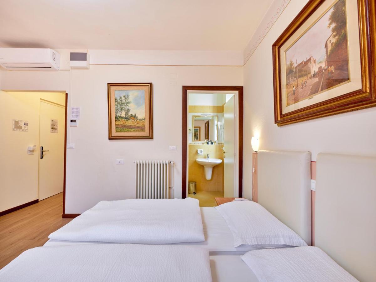 Hotel San Marco Garda  Exterior photo